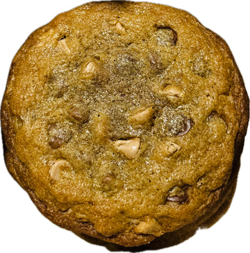 The Smoky Quartz-milk & semi-sweet chocolate chips with sea salt caramel chips